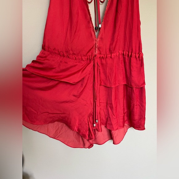 Romper - Picture 2 of 5